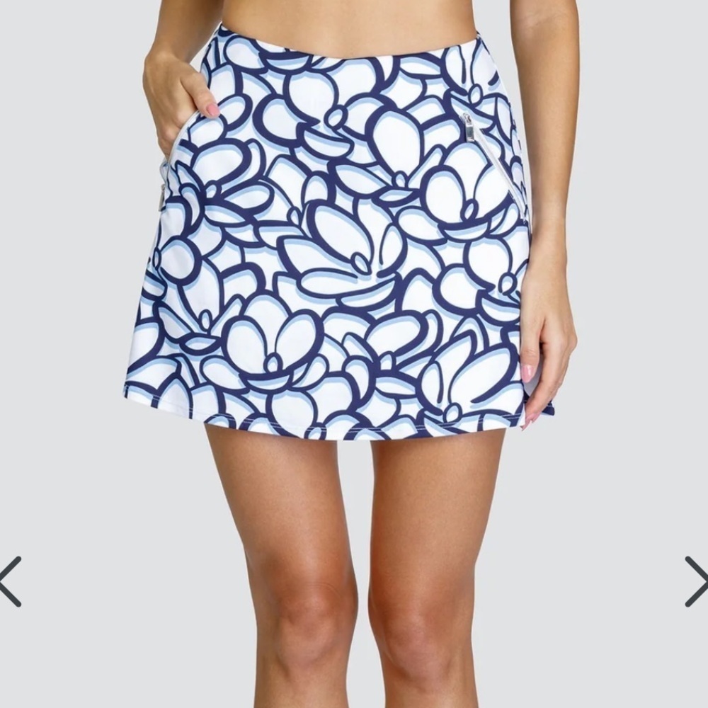 NWT Tail golf skirt size XS/S
